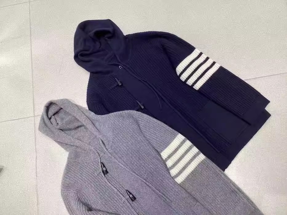 Женский вязаный кардиган с кап – обзор и цена Wool Coat Peacoat