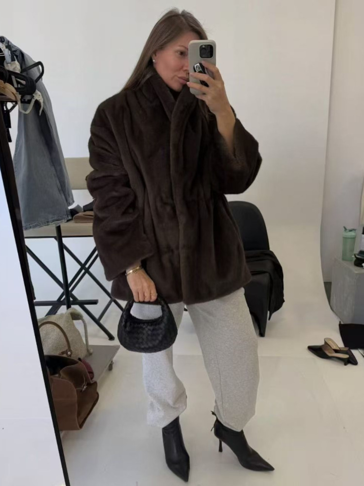DFDG женская осень-зима 2025 п – обзор и цена Wool Coat Peacoat